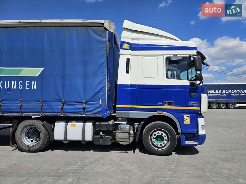 Тягач DAF XF 105 2007 в Черновцах
