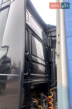 Тягач DAF XF 105 2010 в 