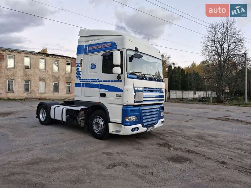 Тягач DAF XF 105 2012 в Прилуках