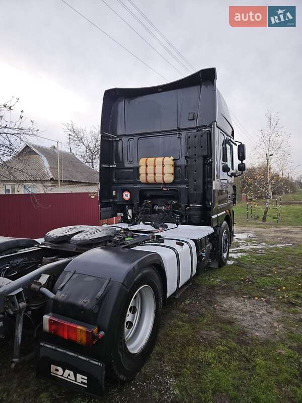 Тягач DAF XF 105 2008 в Каменском