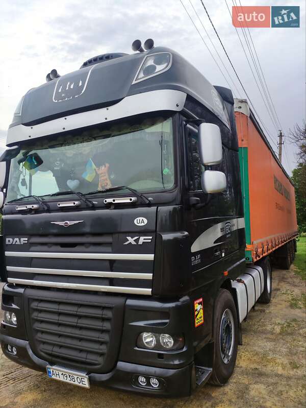 Тягач DAF XF 105 2008 в Каменском