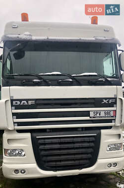 Тягач DAF XF 105 2012 в Чернівцях