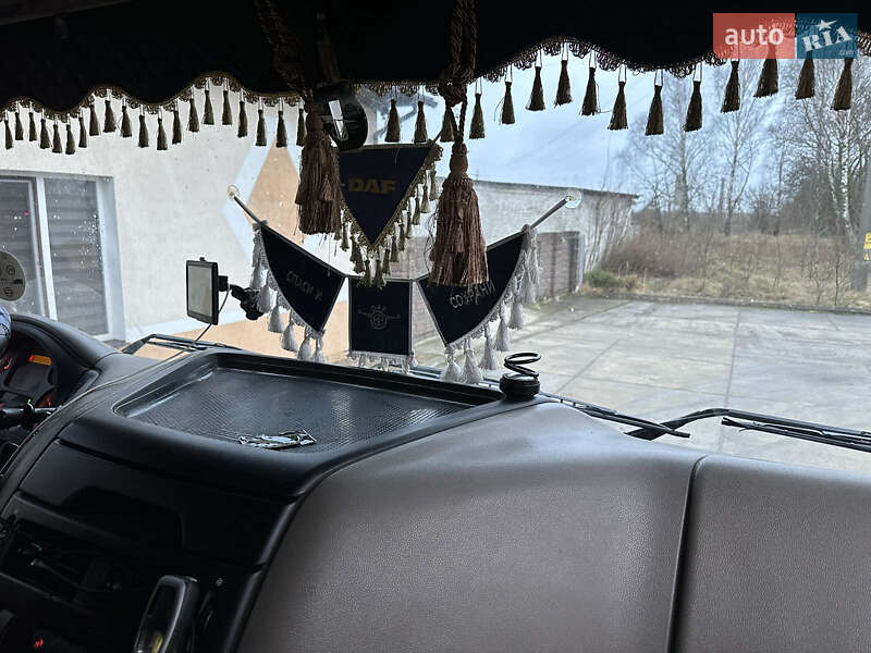 Самосвал DAF XF 105 2010 в Сарнах