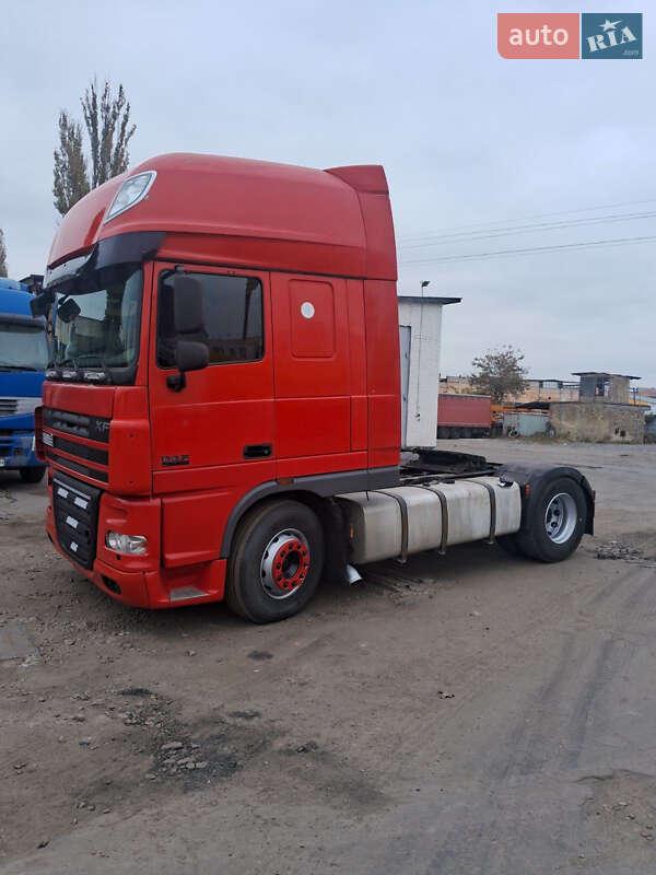 Тягач DAF XF 105 2008 в Киеве