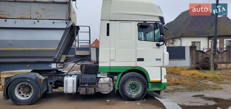 Тягач DAF XF 105 2011 в Клесовому