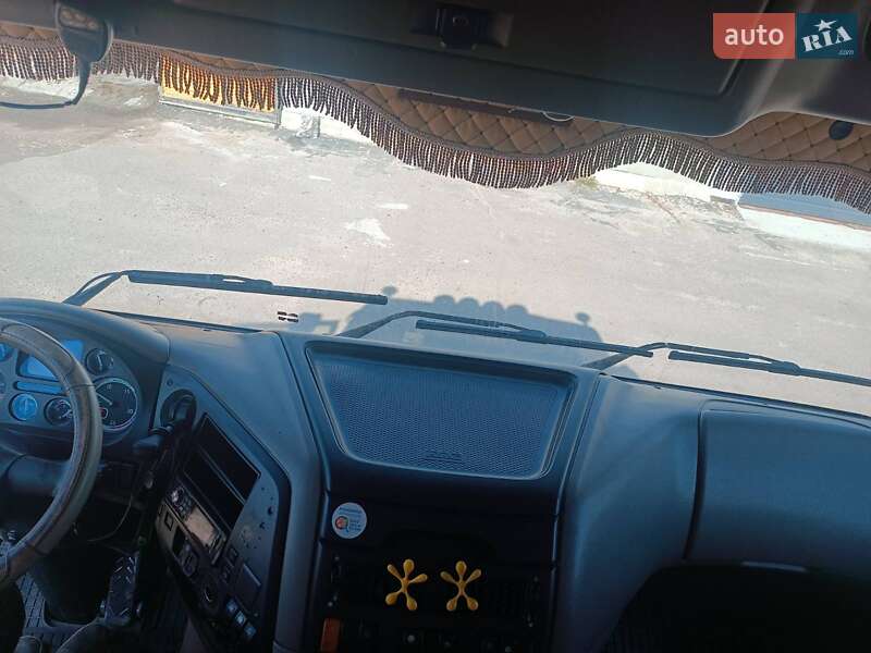 Тентований DAF XF 105 2008 в Жовкві