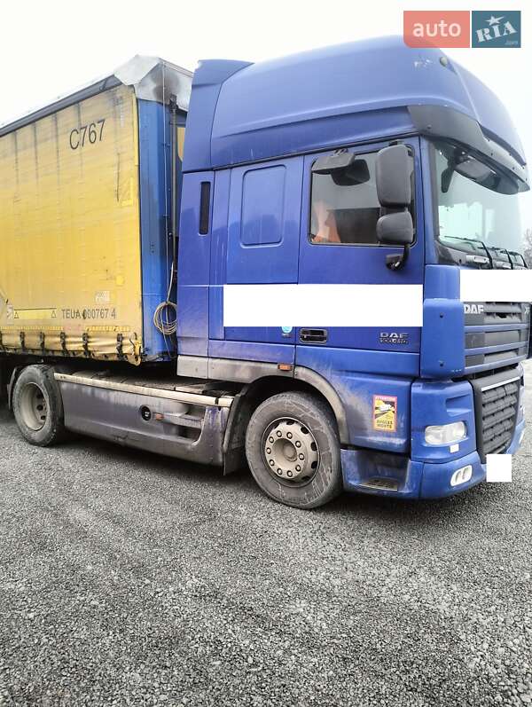 Тягач DAF XF 105 2007 в Черновцах