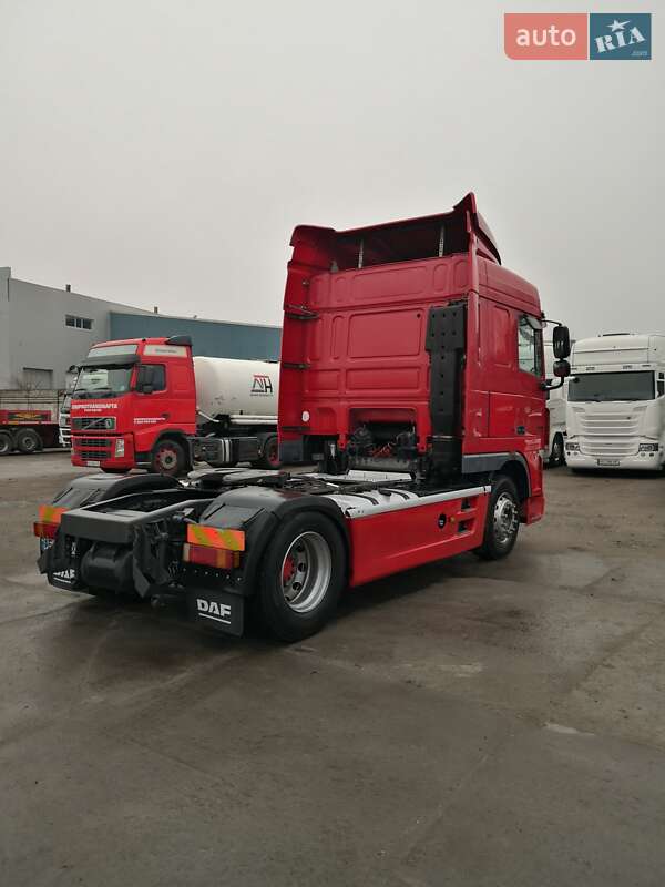 Тягач DAF XF 105 2007 в Кам'янському