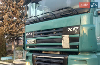 Тягач DAF XF 105 2009 в Дубні