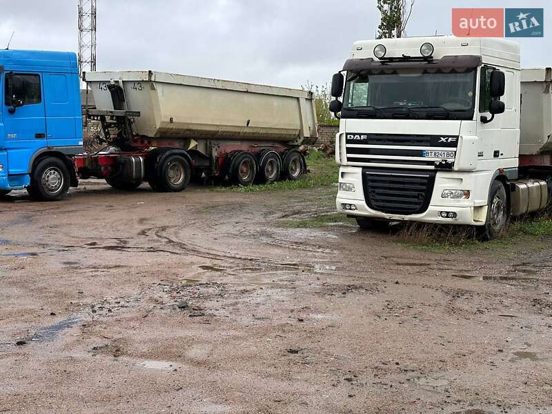 Самосвал DAF XF 105 2008 в 