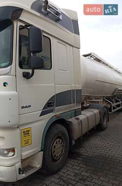 Тягач DAF XF 105 2011 в 