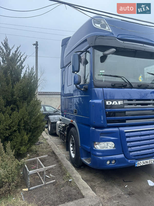 Зерновоз DAF XF 105 2012 в Николаеве