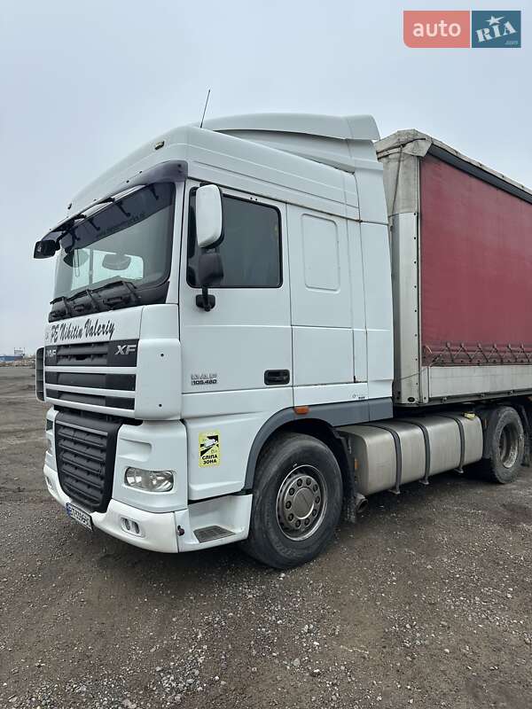 Тягач DAF XF 105 2011 в 