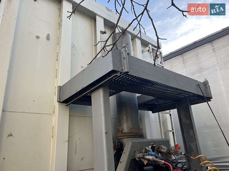 Самоскид DAF XF 105 2008 в Тячеві