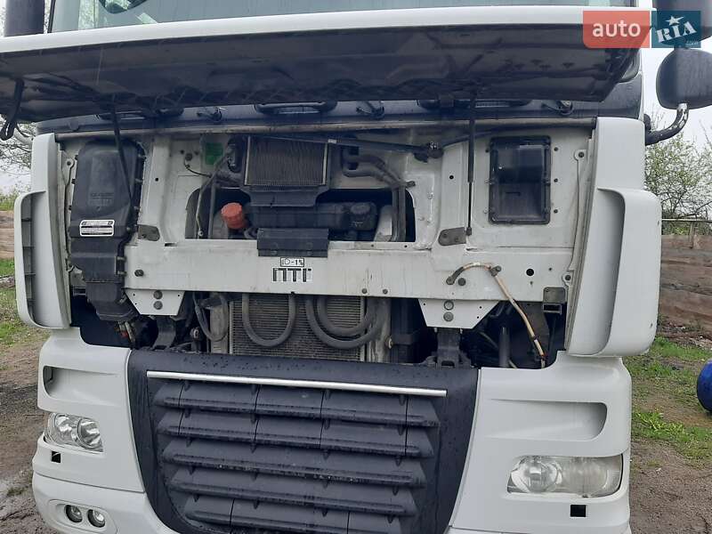 Тягач DAF XF 105 2013 в Коростене