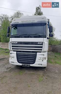 Тягач DAF XF 105 2013 в 