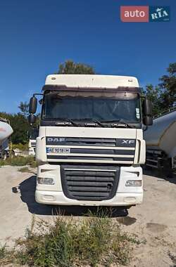 Тягач DAF XF 105 2009 в Киеве