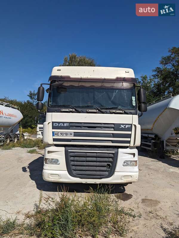 Тягач DAF XF 105 2009 в Києві