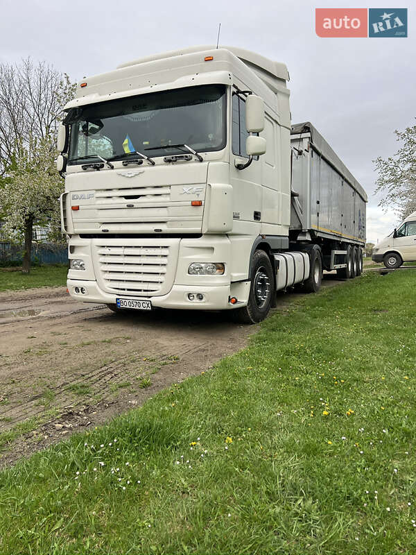 Тягач DAF XF 105 2007 в Черновцах