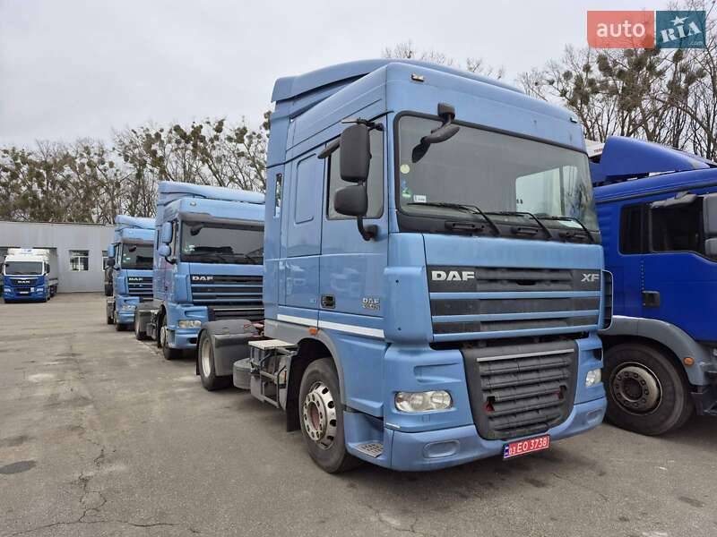 Тягач DAF XF 105 2013 в Буче