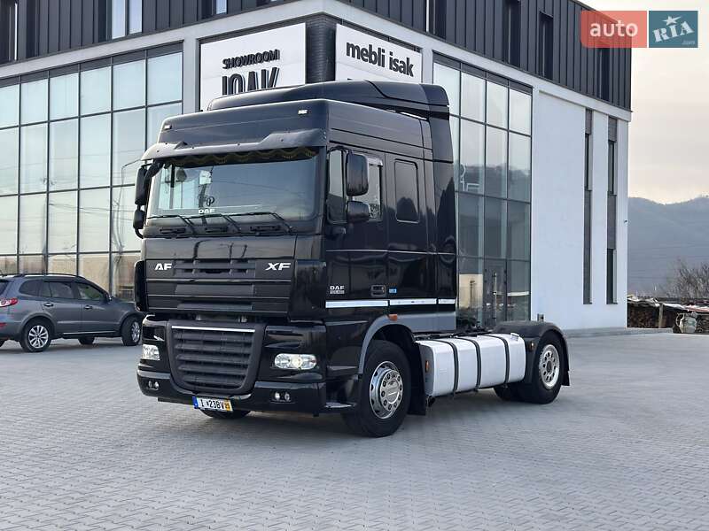 Тягач DAF XF 105 2013 в Хусті