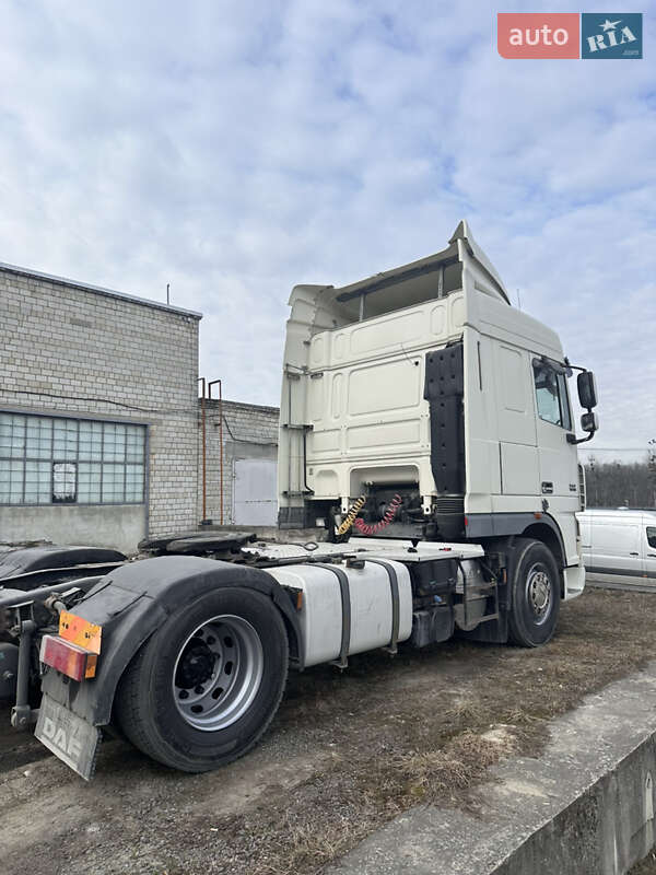 Тягач DAF XF 105 2011 в Городке