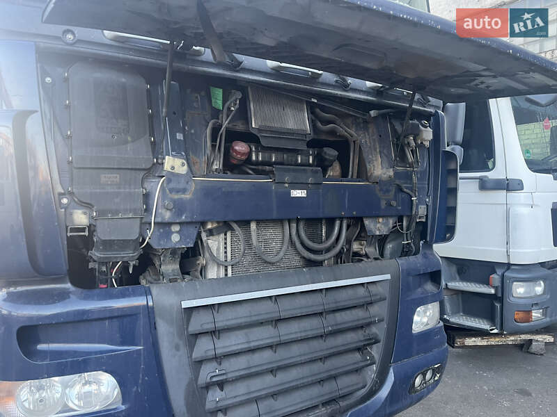 Тягач DAF XF 105 2007 в Ровно