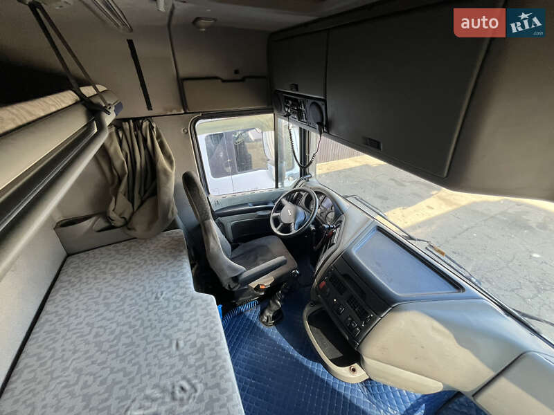 Тягач DAF XF 105 2007 в Ровно