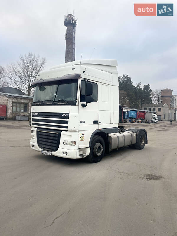 Тягач DAF XF 105 2007 в Киеве