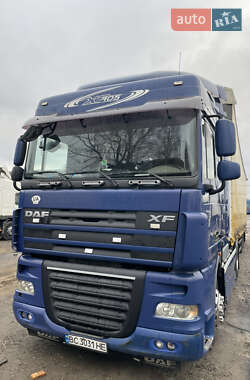 Тягач DAF XF 105 2009 в 