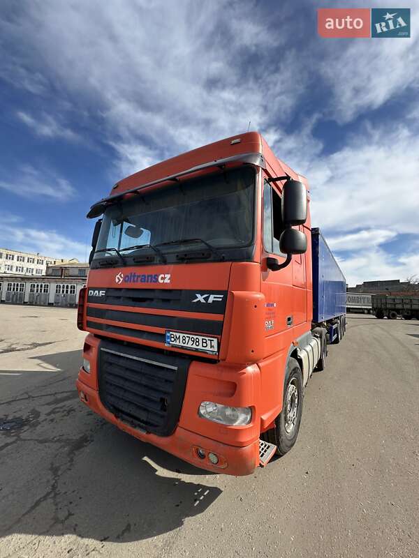 Зерновоз DAF XF 105 2010 в 