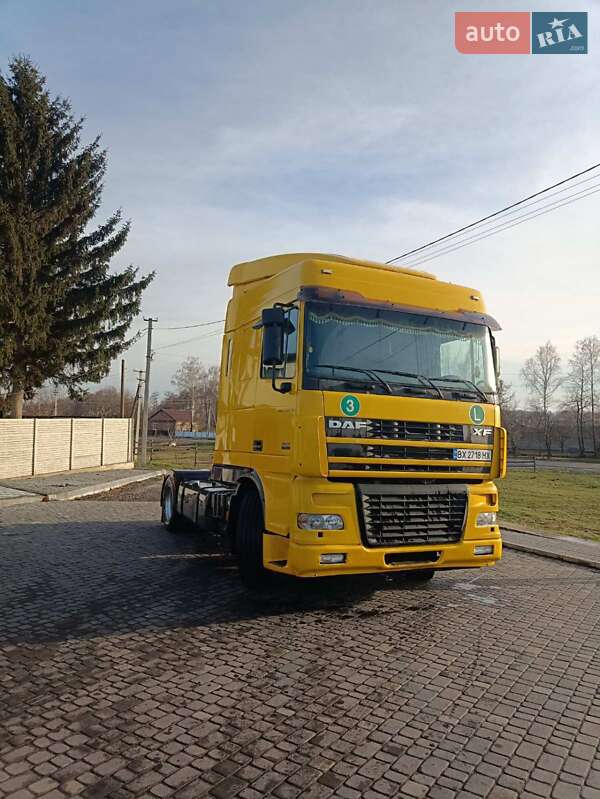 Тягач DAF XF 105 2004 в Любарі