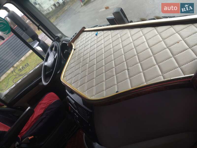 Тягач DAF XF 105 2007 в Ковелі