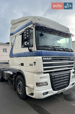 Тягач DAF XF 105 2010 в 