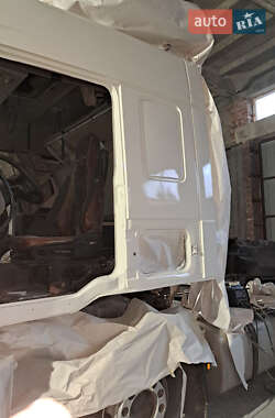 Тягач DAF XF 105 2010 в 