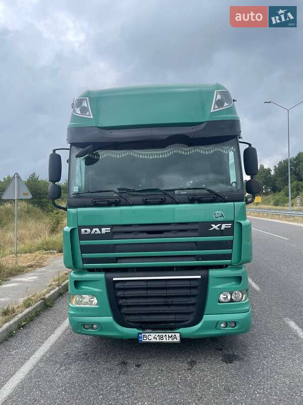 Тягач DAF XF 105 2010 в 