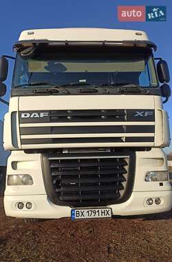 Тягач DAF XF 105 2011 в 