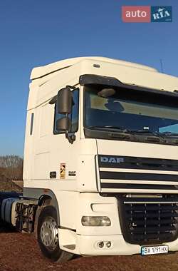 Тягач DAF XF 105 2011 в 