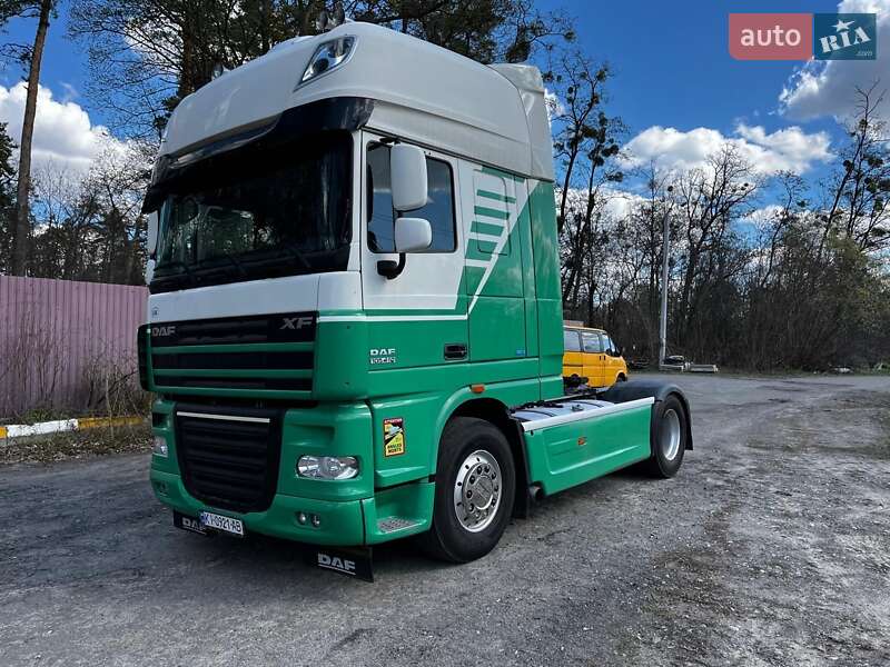 Тягач DAF XF 105 2012 в Киеве