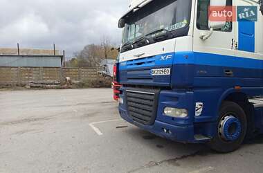 Тягач DAF XF 105 2011 в 