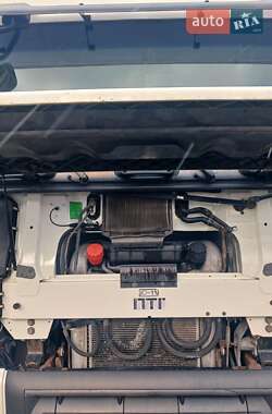Тягач DAF XF 105 2012 в 