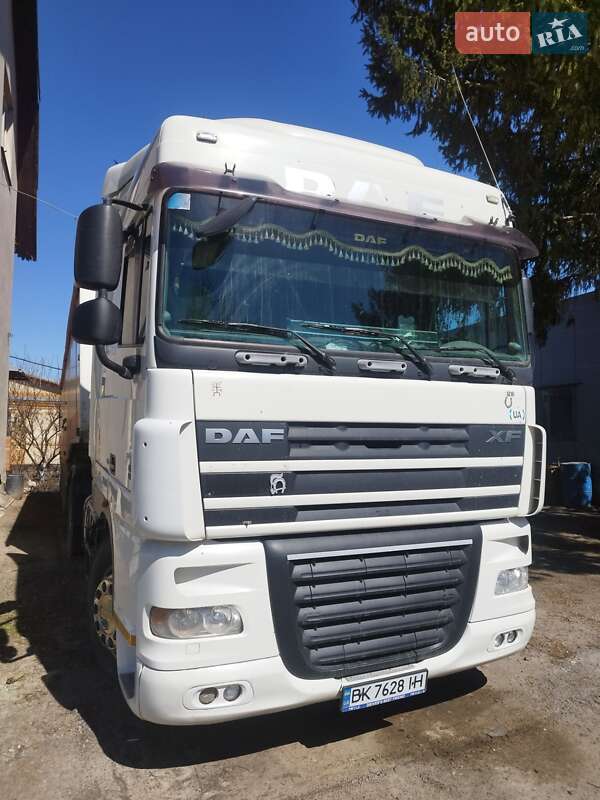 Тягач DAF XF 105 2008 в 