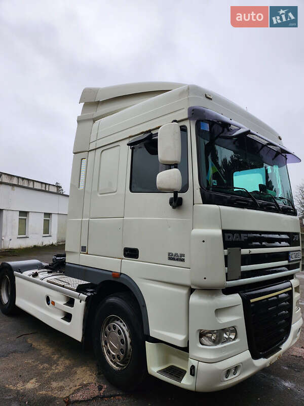 DAF XF 105 2011 DAF XF 105 2011
