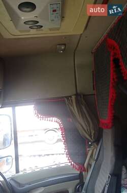 Тягач DAF XF 105 2010 в 