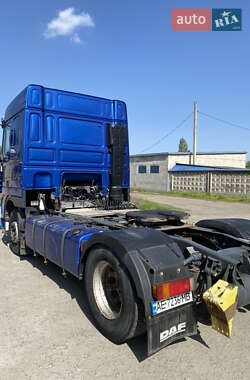 Тягач DAF XF 105 2010 в 