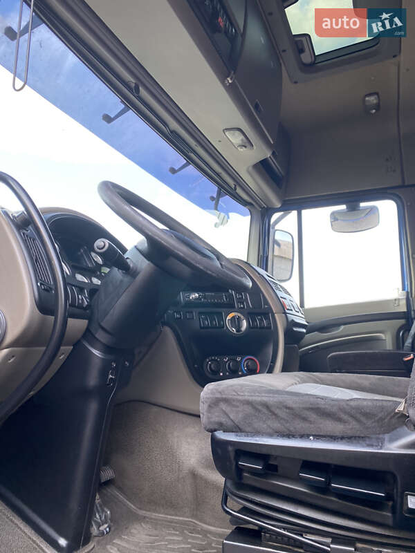 Тягач DAF XF 105 2010 в Днепре
