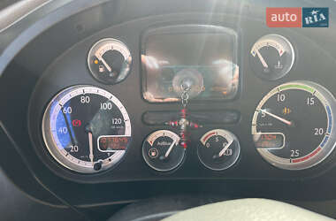 Тягач DAF XF 105 2011 в 