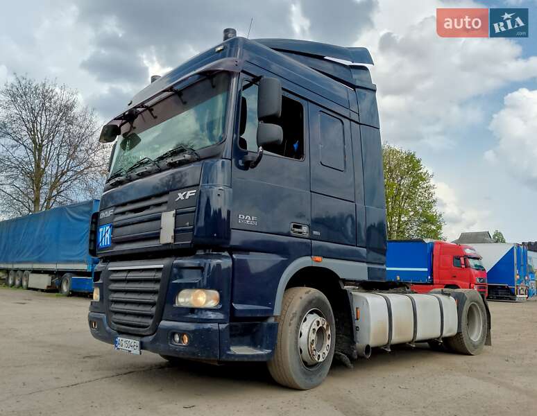 Тягач DAF XF 105 2008 в Луцьку