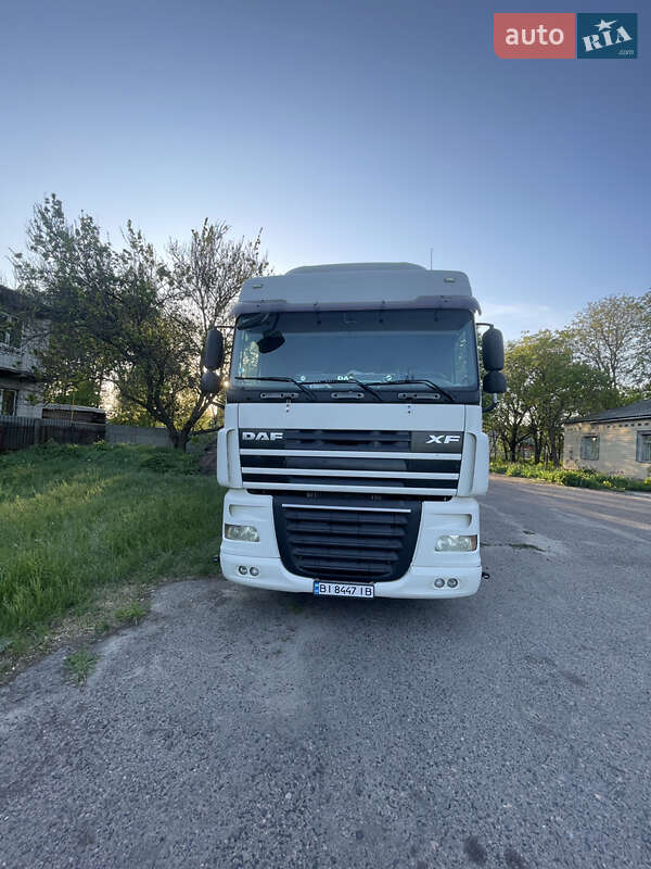 Тягач DAF XF 105 2008 в 