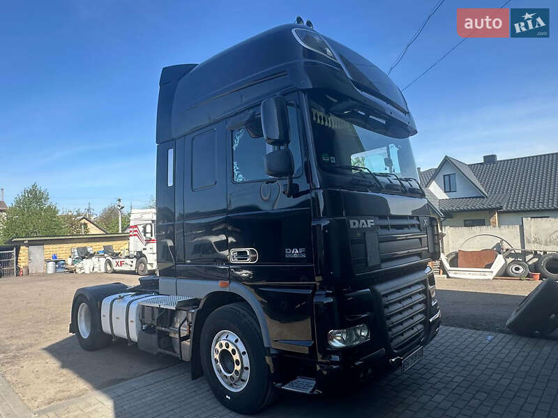 Тягач DAF XF 105 2010 в 